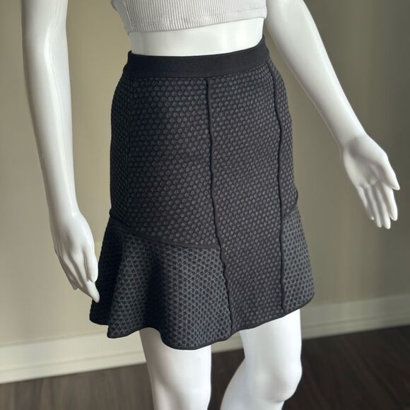 Sandro Paris Jacquard Ruffle Textured Skirt Size 1 - Picture 3 of 9